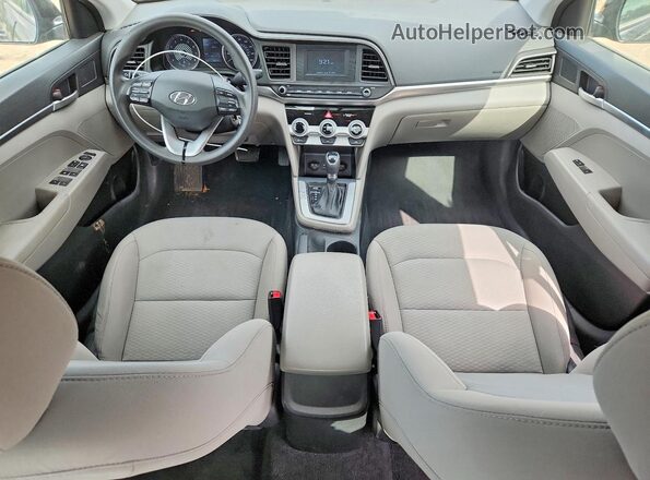 5NPD74LF7KH400129 2019 HYUNDAI ELANTRA Черный Вид панели приборов