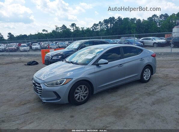5NPD74LF8HH094440 2017 HYUNDAI ELANTRA Silver Vista tres cuartos delantera izquierda
