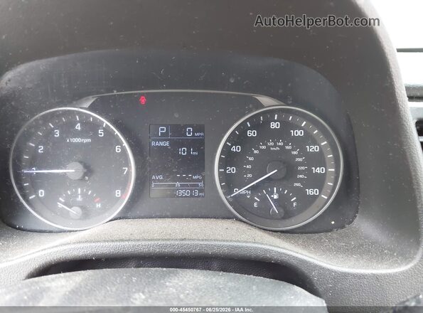 5NPD74LF8HH166303 2017 HYUNDAI ELANTRA Red Vista de los asientos traseros