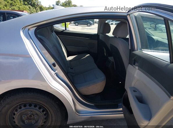 5NPD74LF9HH175379 2017 HYUNDAI ELANTRA Silver 
