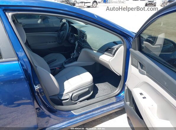 5NPD74LF9JH220102 2018 HYUNDAI ELANTRA Blue წინა სალონის ხედი