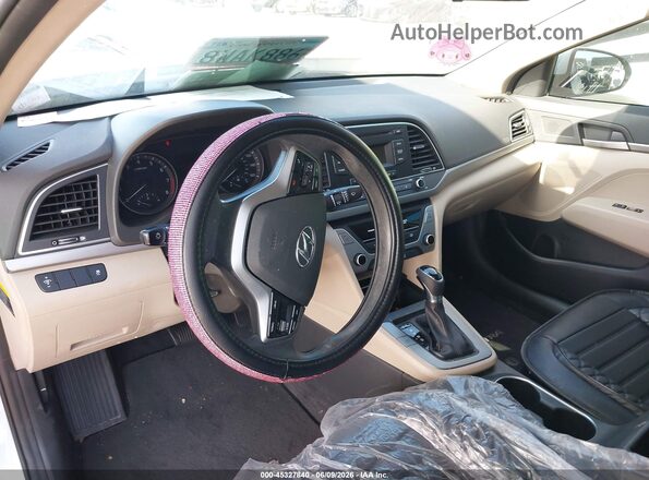 5NPD74LFXJH259863 2018 HYUNDAI ELANTRA White 