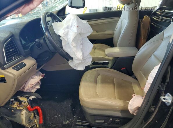 5NPD84LF0HH061252 2017 HYUNDAI ELANTRA Black Front interior view