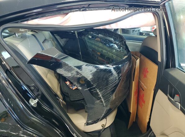 5NPD84LF0HH061252 2017 HYUNDAI ELANTRA Black Rear seats view