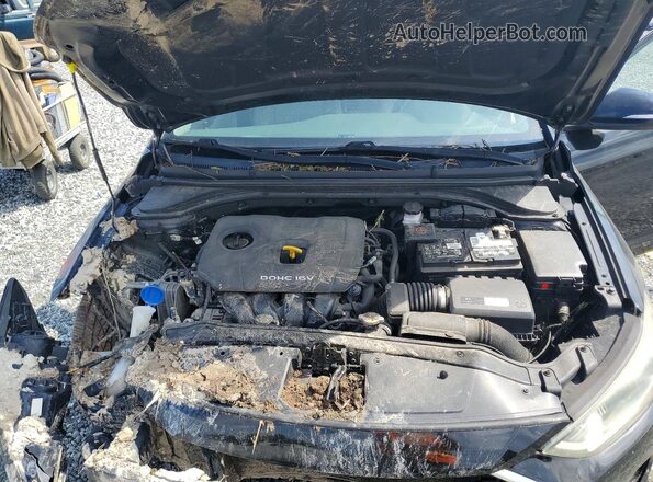 5NPD84LF0HH105119 2017 HYUNDAI ELANTRA Black Widok wnętrza z tyłu