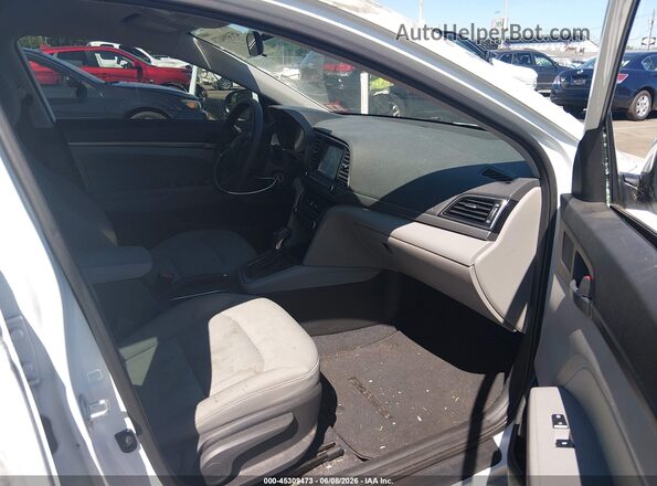 5NPD84LF0HH138816 2017 HYUNDAI ELANTRA White Front interior view