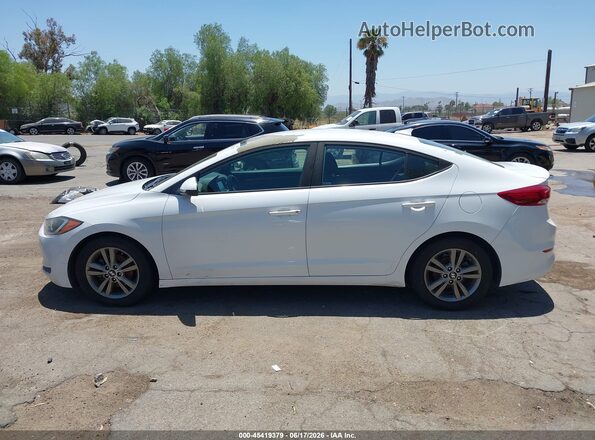 5NPD84LF0JH220521 2018 HYUNDAI ELANTRA White 