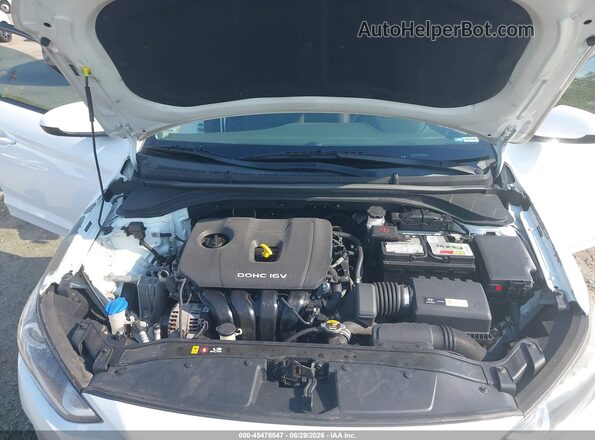 5NPD84LF0JH278015 2018 HYUNDAI ELANTRA White Widok z tyłu