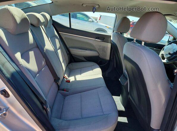 5NPD84LF0JH310896 2018 HYUNDAI ELANTRA Silver უკანა სავარძლების ხედი