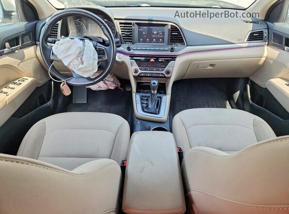5NPD84LF0JH361508 2018 HYUNDAI ELANTRA Бежевый Вид панели приборов