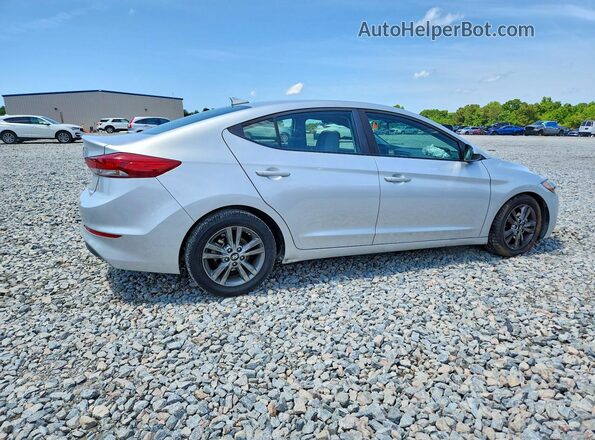 5NPD84LF0JH388983 2018 HYUNDAI ELANTRA Серебряный 
