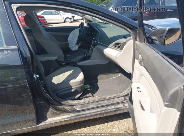 5NPD84LF0KH464784 2019 HYUNDAI ELANTRA Черный Вид салона спереди