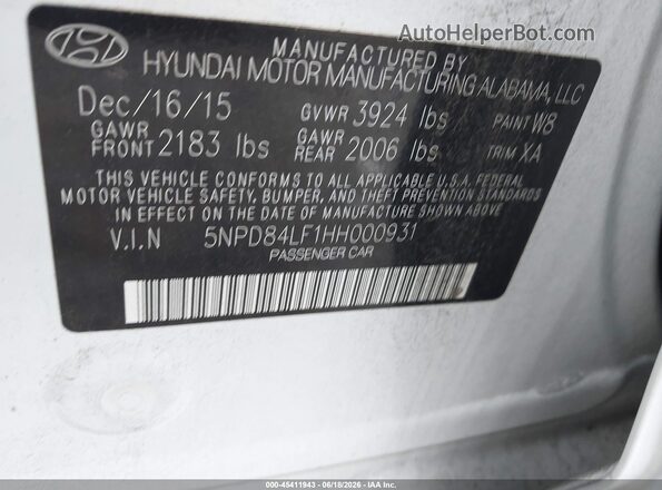 5NPD84LF1HH000931 2017 HYUNDAI ELANTRA Белый Вид подкапотного пространства