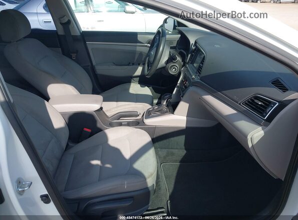 5NPD84LF1HH011136 2017 HYUNDAI ELANTRA White Սալոնի դիմացի տեսք