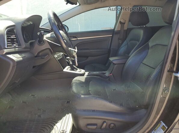 5NPD84LF1HH024405 2017 HYUNDAI ELANTRA Черный 