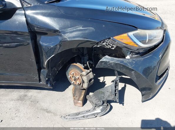 5NPD84LF1HH038448 2017 HYUNDAI ELANTRA Черный Вид спереди