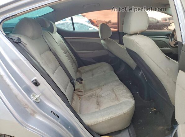 5NPD84LF1HH049997 2017 HYUNDAI ELANTRA Silver Widok tylnych siedzeń