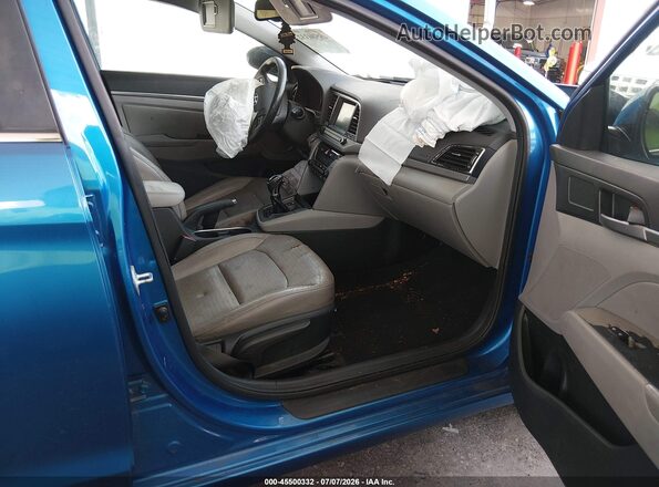 5NPD84LF1HH057064 2017 HYUNDAI ELANTRA Blue Вид салону спереду