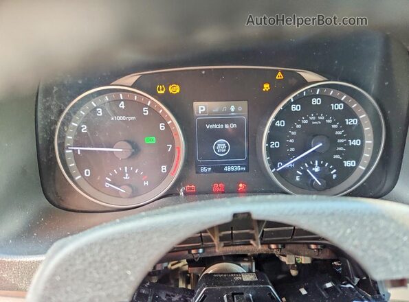 5NPD84LF1HH061034 2017 HYUNDAI ELANTRA Black Widok zestawu wskaźników