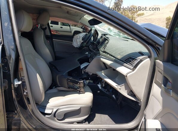 5NPD84LF1HH089366 2017 HYUNDAI ELANTRA Black Vista interior delantera