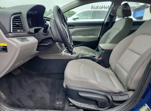 5NPD84LF1HH186194 2017 HYUNDAI ELANTRA Синий Вид салона спереди