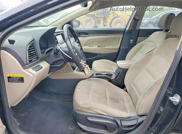 5NPD84LF1JH228790 2018 HYUNDAI ELANTRA Black Widok wnętrza z przodu