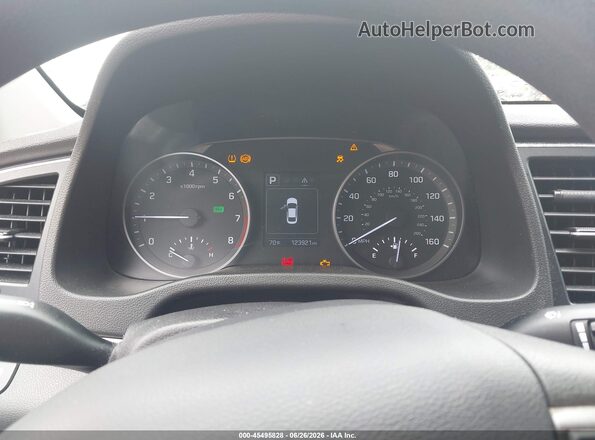 5NPD84LF1JH240292 2018 HYUNDAI ELANTRA White Vista de los asientos traseros