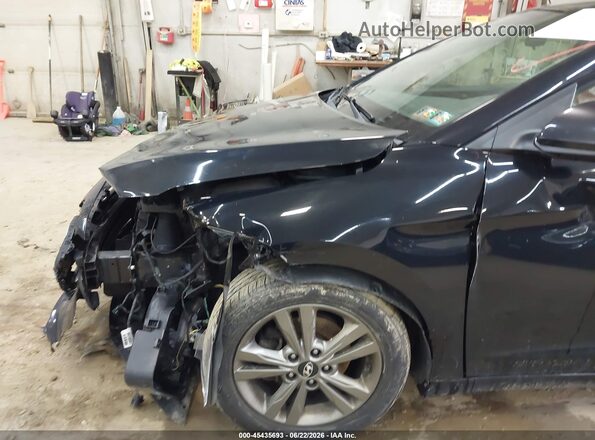 5NPD84LF1JH242026 2018 HYUNDAI ELANTRA Black 