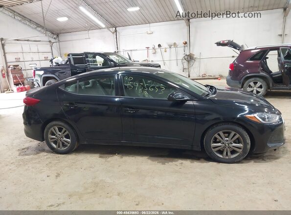 5NPD84LF1JH242026 2018 HYUNDAI ELANTRA Black Vista interior trasera