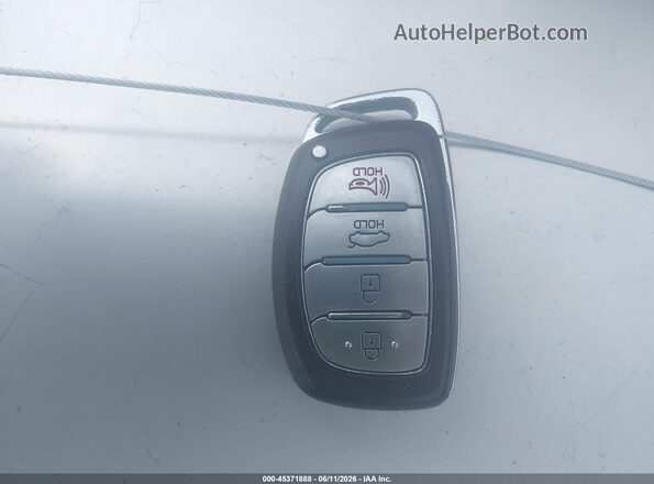 5NPD84LF1JH262292 2018 HYUNDAI ELANTRA Белый Вид панели приборов