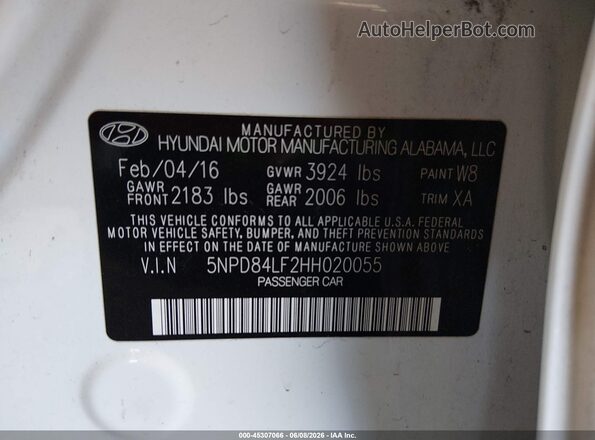 5NPD84LF2HH020055 2017 HYUNDAI ELANTRA White Widok komory silnika