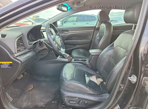 5NPD84LF2HH044128 2017 HYUNDAI ELANTRA Black Вид салону спереду