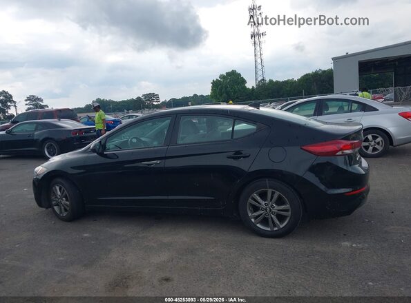 5NPD84LF2HH086492 2017 HYUNDAI ELANTRA Черный 
