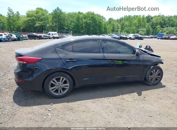 5NPD84LF2HH109463 2017 HYUNDAI ELANTRA Black Rear interior view