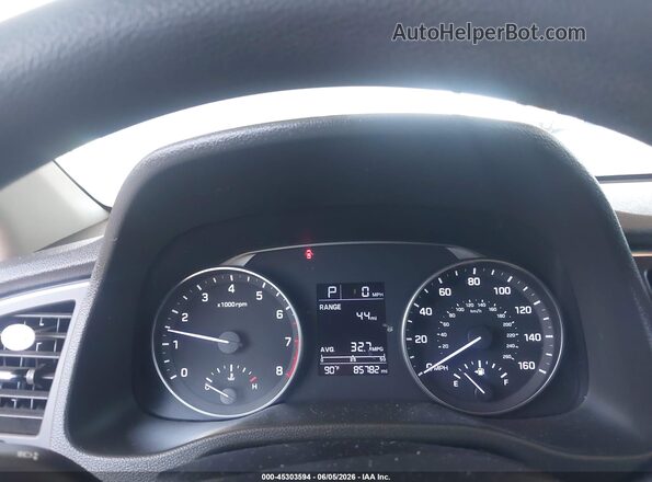 5NPD84LF2HH128627 2017 HYUNDAI ELANTRA White Հետևի նստատեղերի տեսք