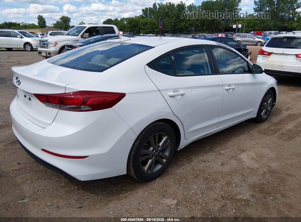 5NPD84LF2HH182512 2017 HYUNDAI ELANTRA White 