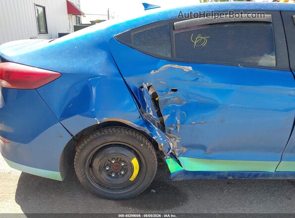 5NPD84LF2JH266206 2018 HYUNDAI ELANTRA Blue წინა ხედი