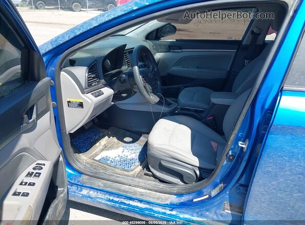 5NPD84LF2JH266206 2018 HYUNDAI ELANTRA Blue წინა სალონის ხედი