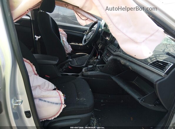 5NPD84LF2JH339722 2018 HYUNDAI ELANTRA Gray Front interior view