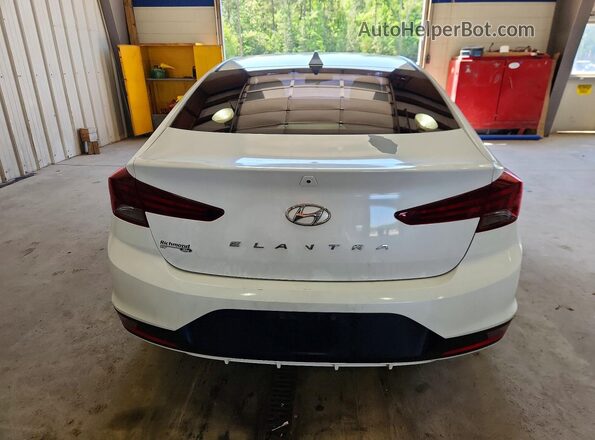 5NPD84LF2KH446643 2019 HYUNDAI ELANTRA White Հետևի տեսք