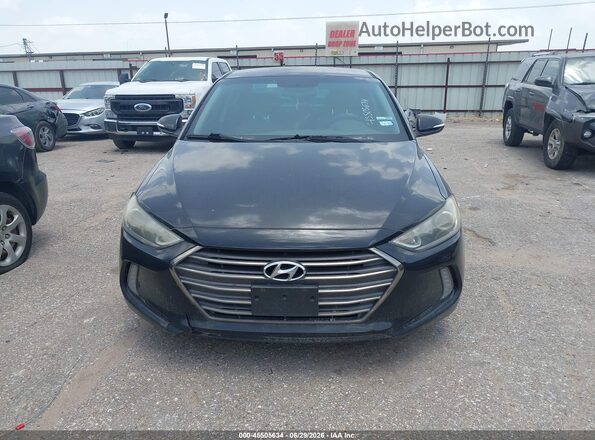 5NPD84LF3HH003877 2017 HYUNDAI ELANTRA Черный Вид щитка приборов