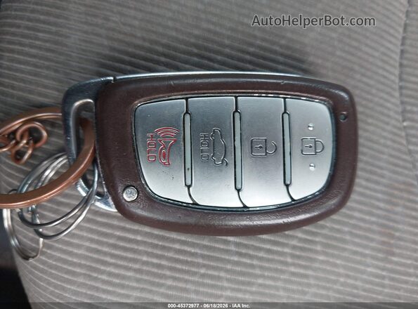 5NPD84LF3HH088445 2017 HYUNDAI ELANTRA Blue Widok deski rozdzielczej
