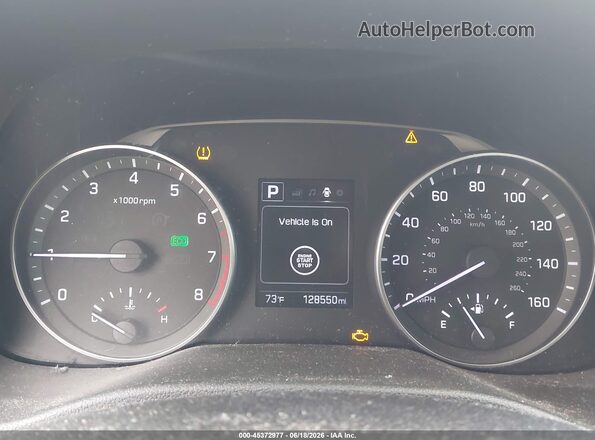 5NPD84LF3HH088445 2017 HYUNDAI ELANTRA Blue Widok tylnych siedzeń