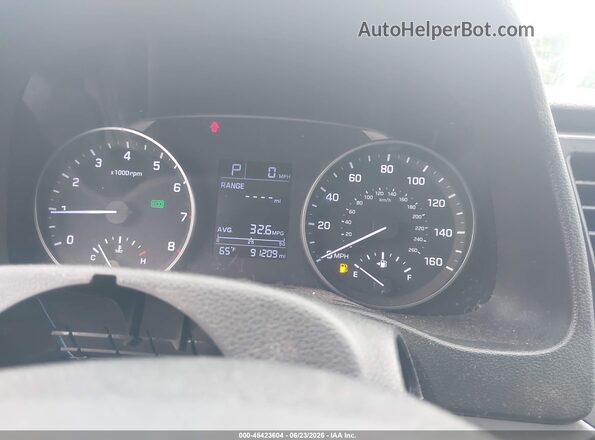 5NPD84LF3HH120648 2017 HYUNDAI ELANTRA Silver Widok tylnych siedzeń