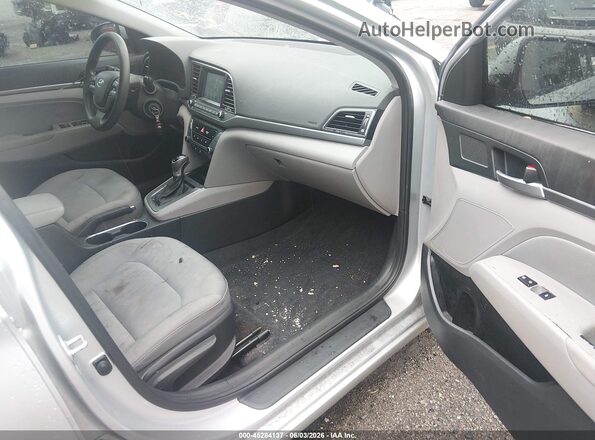 5NPD84LF3HH157909 2017 HYUNDAI ELANTRA Gray Вид салону спереду