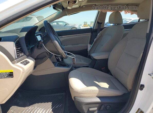 5NPD84LF3HH182017 2017 HYUNDAI ELANTRA White Widok wnętrza z przodu
