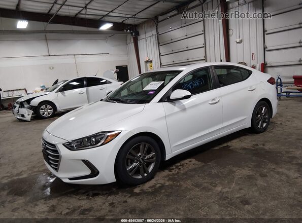 5NPD84LF3HH186181 2017 HYUNDAI ELANTRA Белый Передняя левая четверть