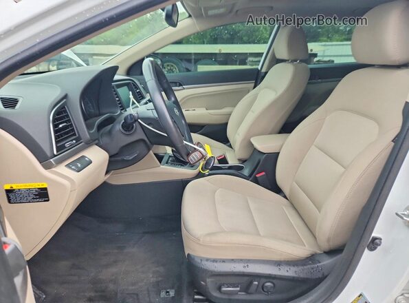5NPD84LF3HH192286 2017 HYUNDAI ELANTRA White Front interior view