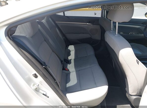 5NPD84LF3JH231870 2018 HYUNDAI ELANTRA Silver VIN կոդի պիտակի տեսք