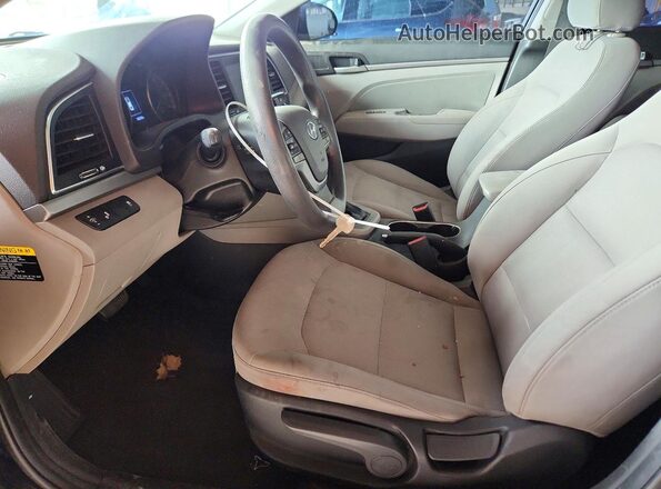 5NPD84LF3JH320774 2018 HYUNDAI ELANTRA Белый Вид салона спереди